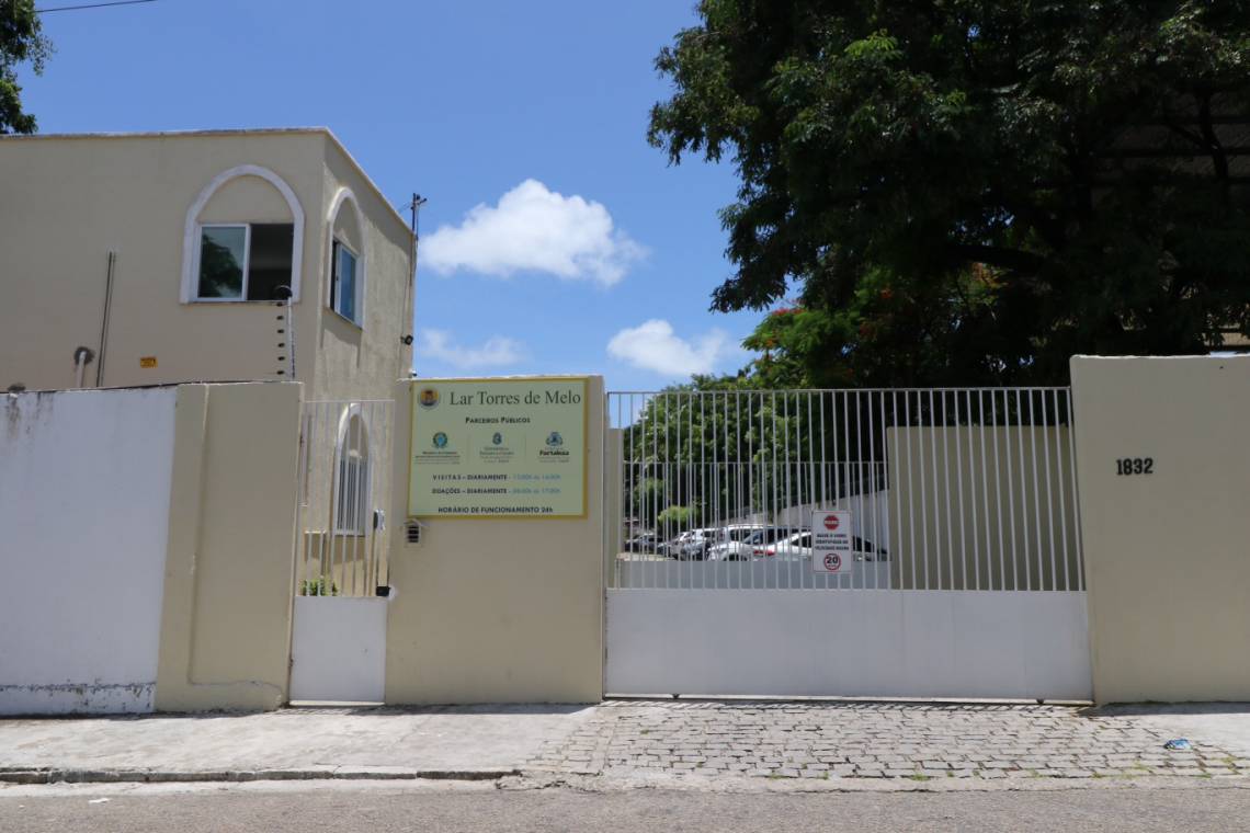 ￼INSTITUIÇÃO filantrópica como a Lar Torres de Melo atende idosos em Fortaleza  (Foto: Fábio Lima)
