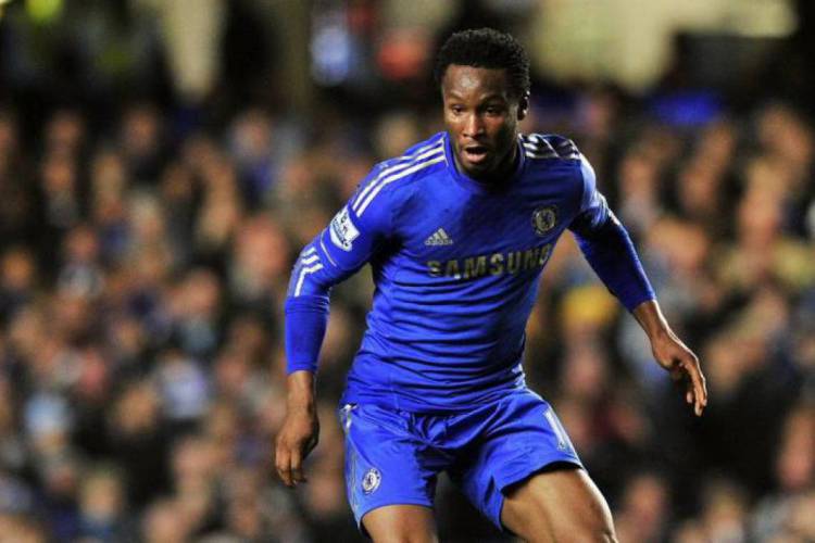 Nigeriano tem passagem de uma década pelo Chelsea, da Inglaterra 