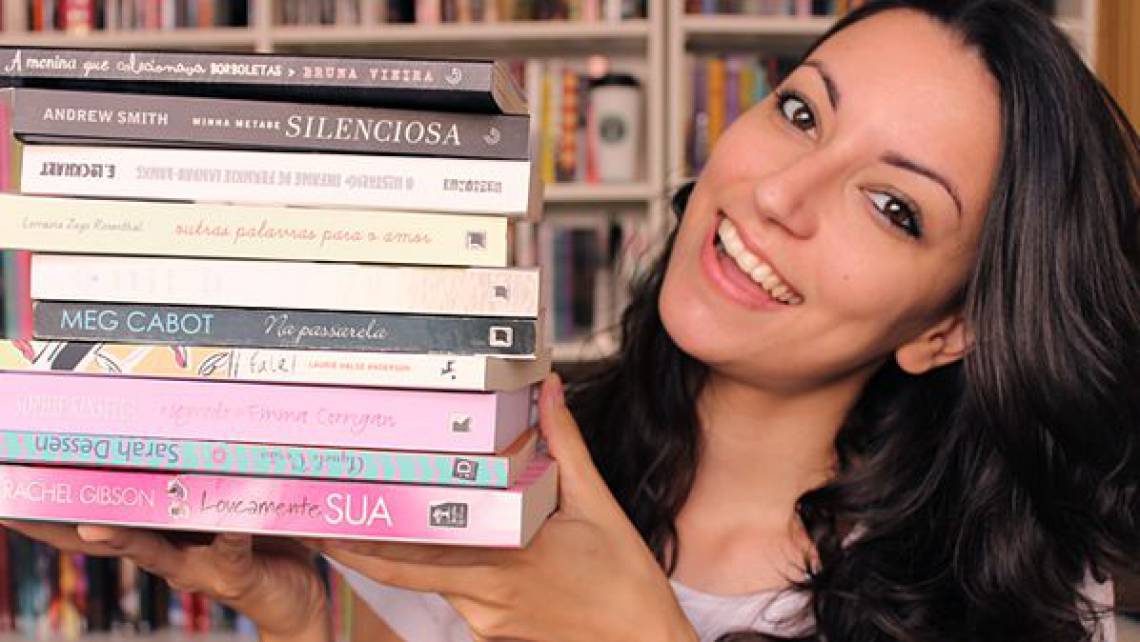  A booktuber  Pam Gonçalves fala de resenhas e dá dicas de livros