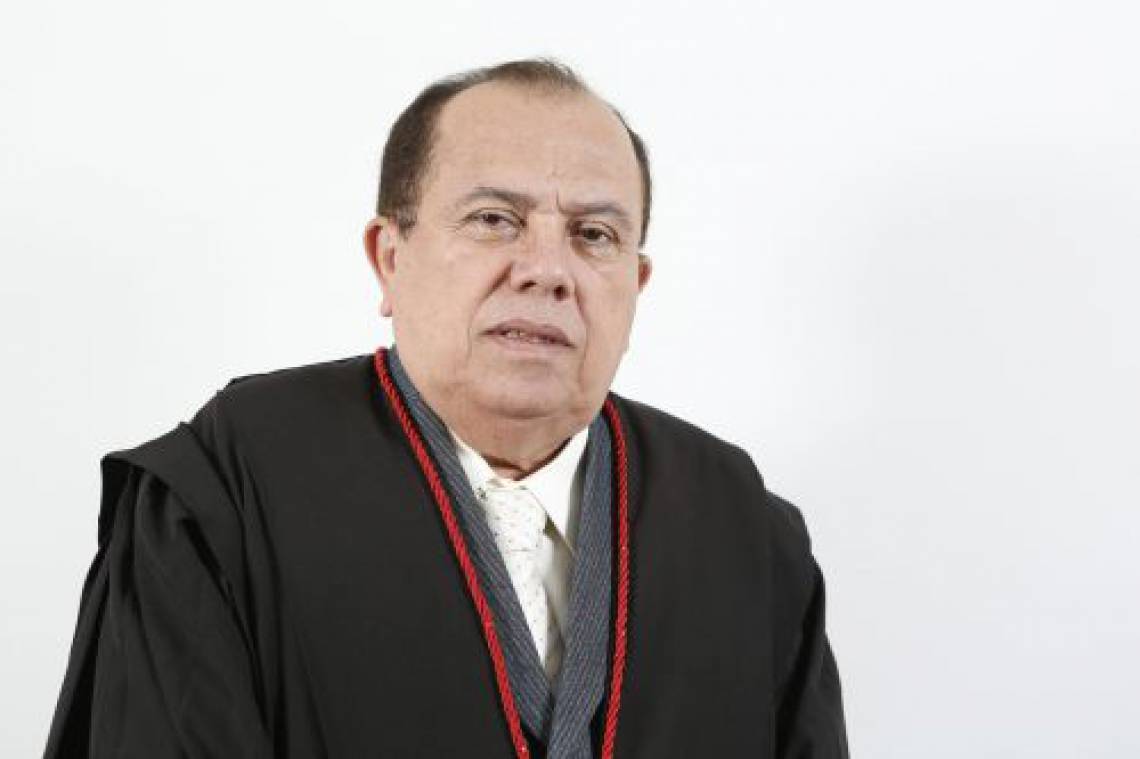 CARLOS FEITOSA é o único já julgado e condenado pelo Conselho Nacional de Justiça (Foto: Divulgação/TJCE)