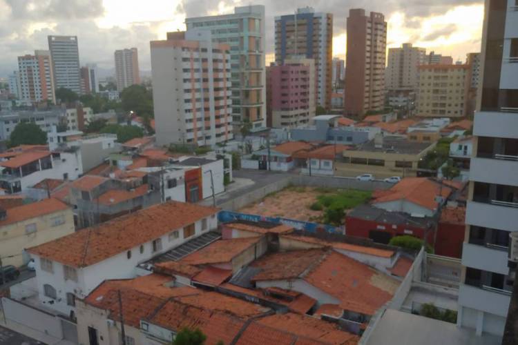 Horizonte do Dionísio Torres, sem o edifício Andréa, em 14/4/2020