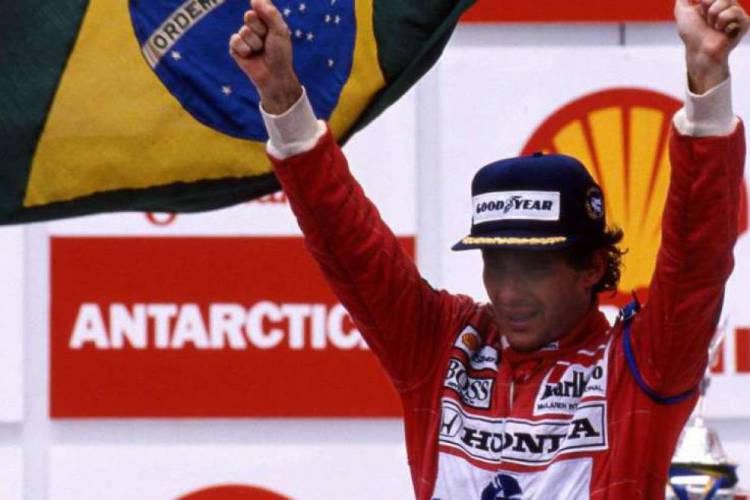 Piloto brasileiro conquistou o primeiro título de Fórmula 1 em Suzuka, no Japão