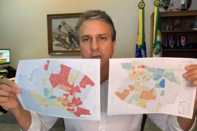 Mapas de isolamento social de Fortaleza. À esquerda, mapa de quinta-feira e à direita, sexta-feira, 8 de maio, primeiro dia de isolamento rígidos. Áreas vermelhas significam baixo isolamento