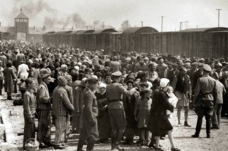 O campo de concentração de Dachau foi construído em 1933 pelos nazistas em uma antiga fábrica de pólvora, próxima a cidade de mesmo nome(Foto: Yad Vashem / Reprodução)