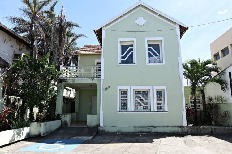 Biblioteca Dolor Barreira em registro de 2017