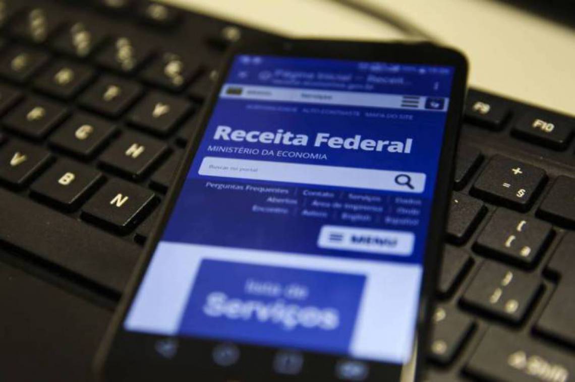 Com o aplicativo da Receita Federal é possível obter informação sobre a declaração do próprio smartphone, tablet ou computador (Foto: Marcello Casal Jr/Agência Brasil)