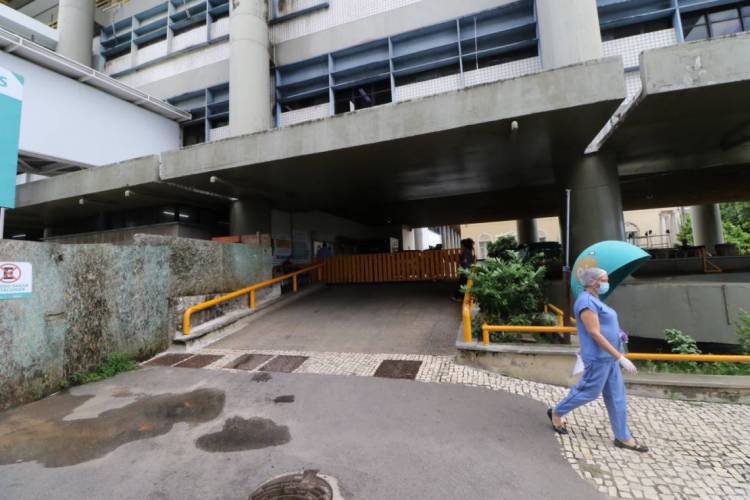 FORTALEZA, CE, BRASIL, 29.05.2020: Movimenta&ccedil;&atilde;o no IJF, em Fortaleza