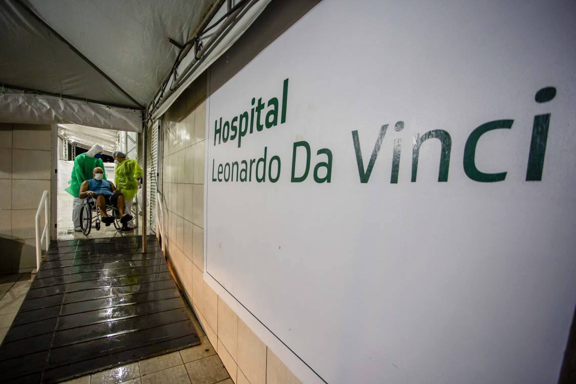 Hospital é referência para tratamento da Covid-19 no Ceará e deve chegar a 150 leitos até a próxima segunda-feira, 1º de março. (Foto: Aurelio Alves)