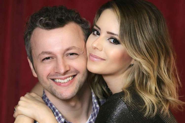 Acompanhe a agenda de transmissões ao vivo online - live - de artistas nacionais e internacionais para hoje, quinta-feira, 11 de junho (11/06); cantora Sandy apresenta live especial de dia dos namorados com o marido Lucas Lima