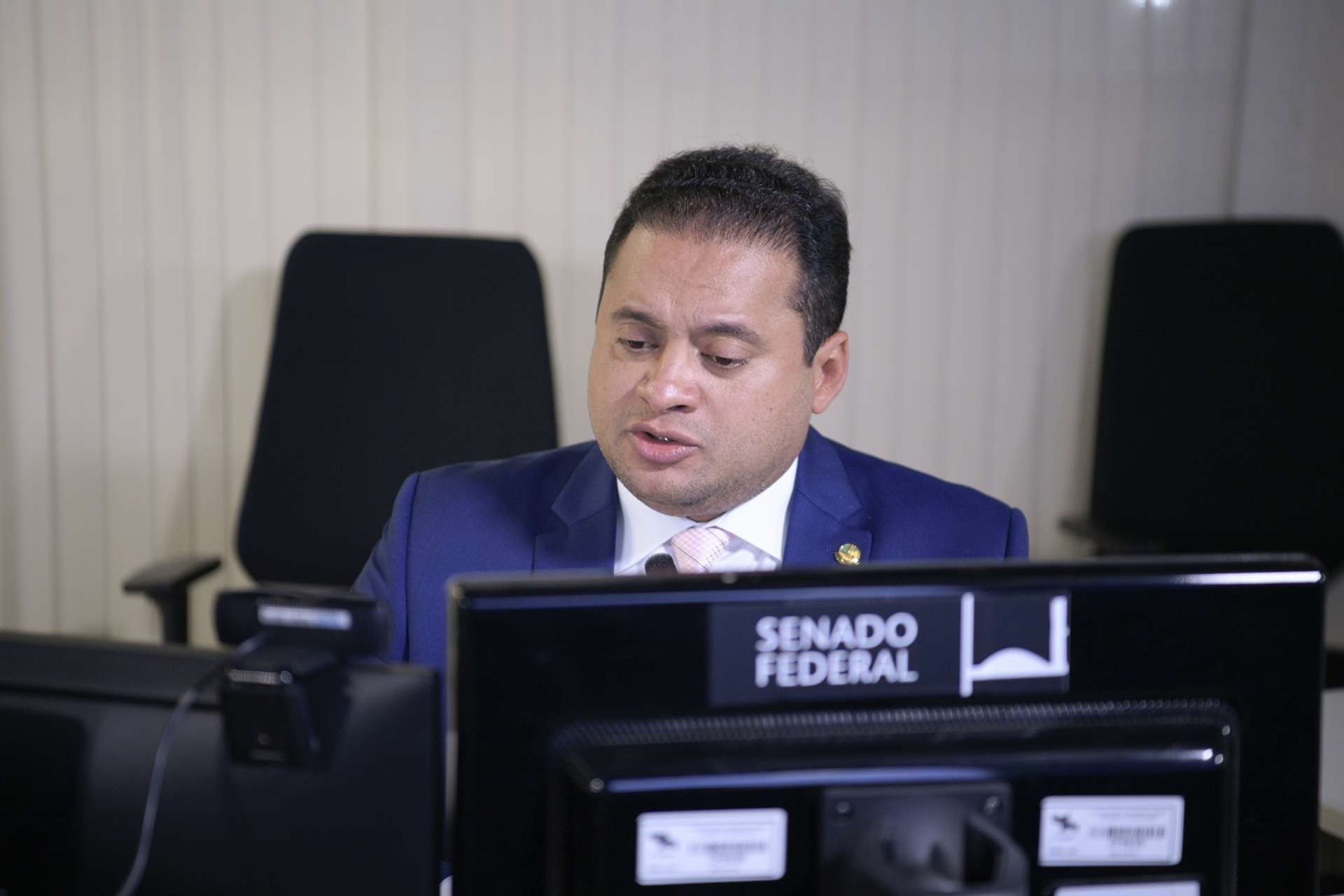 ￼SENADOR Weverton Rocha (PDT-MA) é relator do projeto (Foto: Pedro França/Agência Senado)