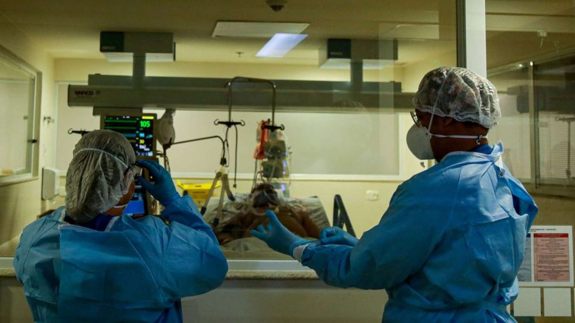 Documentário tem título provisório de A Curva, e registra a rotina de atendimentos à Covid-19 em um dos maiores hospitais do País(Foto: divulgação)