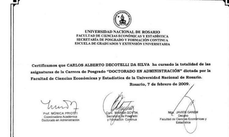 MEC apresenta certificado emitido pela Universidade de Rosário, indicando conclusão dos créditos necessários para o doutorado de Decotelli MEC apresenta certificado emitido pela Universidade de Rosário, indicando conclusão dos créditos necessários para o doutorado de Decotelli