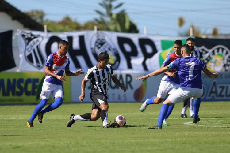 Ceará foi superior durante todo o jogo e saiu de campo com a vitória sobre a Raposa dos Verdes Canaviais 