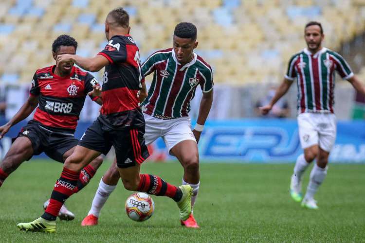 Rio de Janeiro - 12/07/2020 - Maracanã..Fluminense enfrenta o Flamengo esta tarde pela primeira partida da final do Campeonato Carioca 2020..FOTOS: LUCAS MERÇON / FLUMINENSE F.C.....IMPORTANTE: Imagem destinada a uso institucional e divulgação, seu .uso comercial está vetado incondicionalmente por seu autor e o .Fluminense Football Club.É obrigatório mencionar o nome do autor ou .usar a imagem....IMPORTANT: Image intended for institutional use and distribution. .Commercial use is prohibited unconditionally by its author and .Fluminense Football Club. It is mandatory to mention the name of the .author or use the image....IMPORTANTE: Imágen para uso solamente institucional y distribuición. El .uso comercial es prohibido por su autor y por el Fluminense Football .Club. És mandatório mencionar el nombre del autor ao usar el imágen.