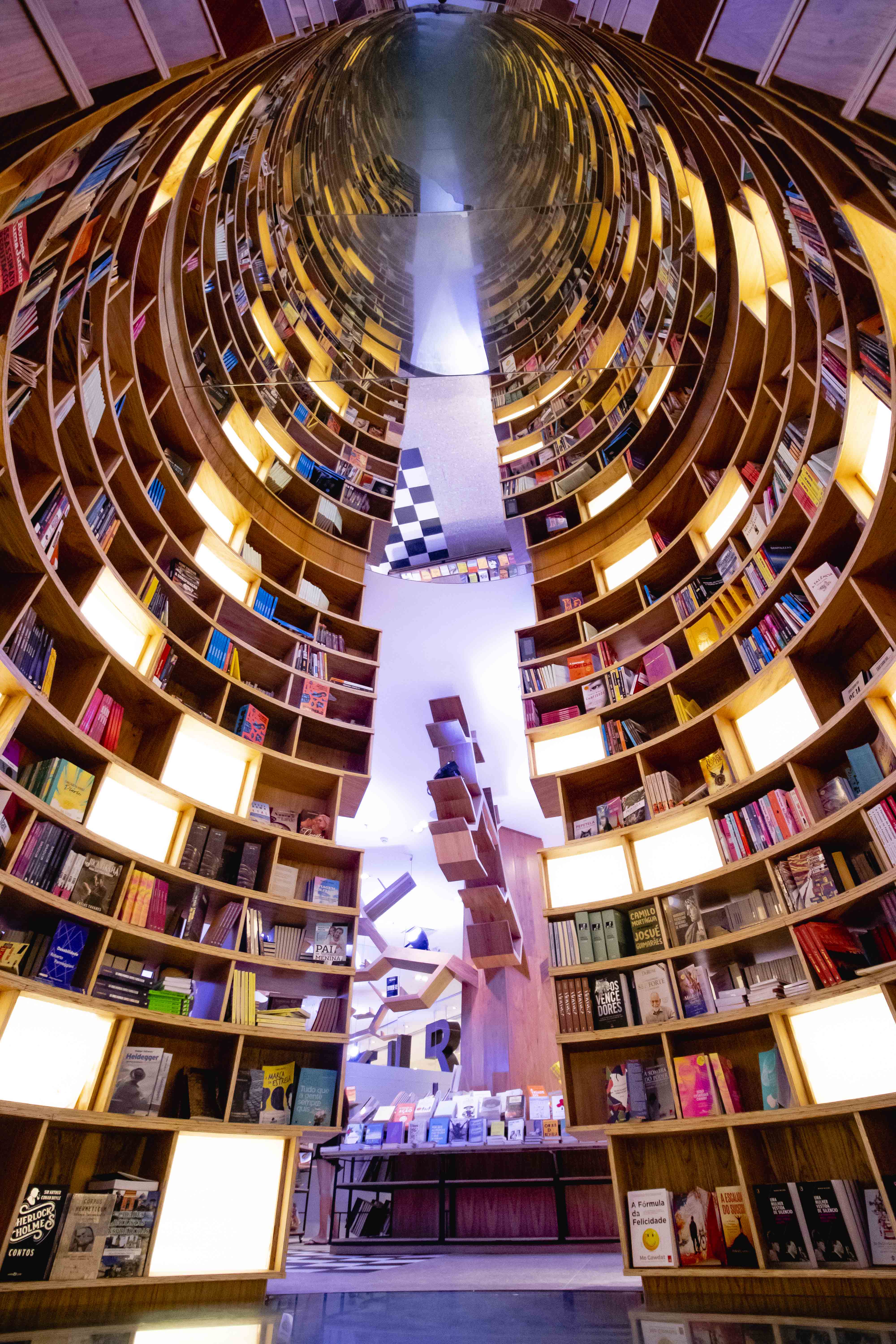 Em processo de recuperação, a Livraria Cultura alega alta de custos e gigantes do varejo no Ceará para fechar loja(Foto: Aurelio Alves/ O POVO)
