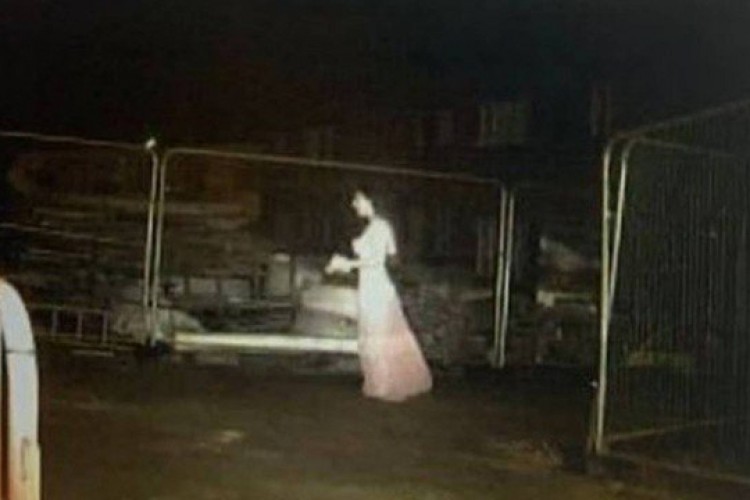 Noiva fantasma capturada por câmeras