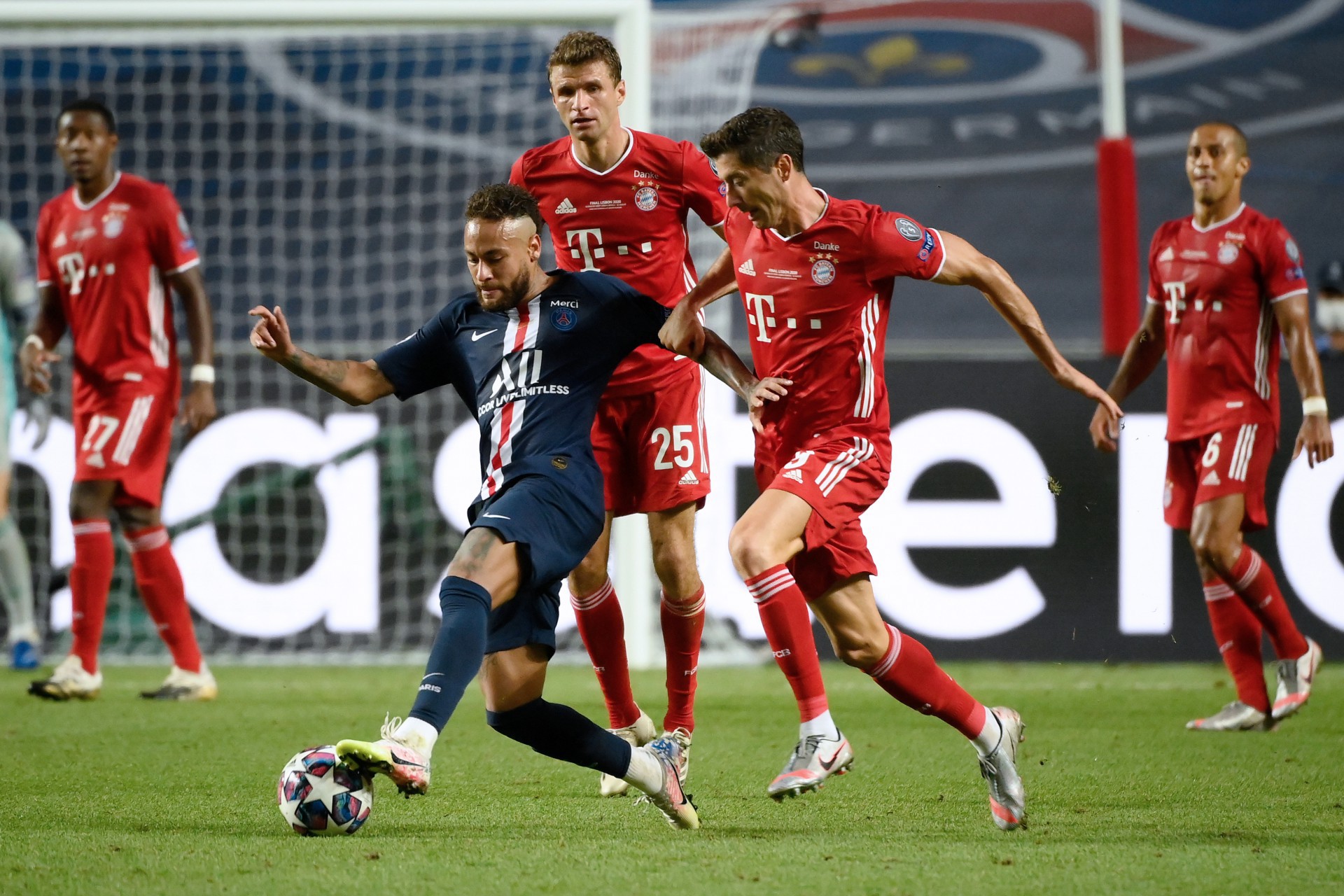 PSG 0X1 BAYERN DE MUNIQUE, JOGO COMPLETO (COM IMAGENS)