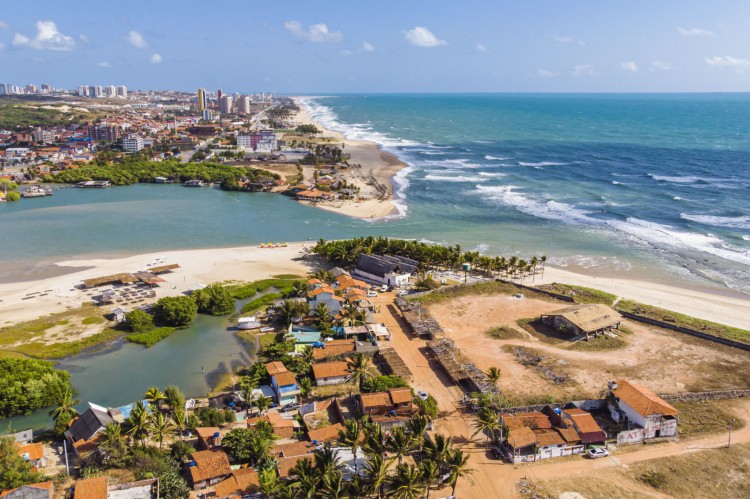Um dos atrativos de Fortaleza são as praias