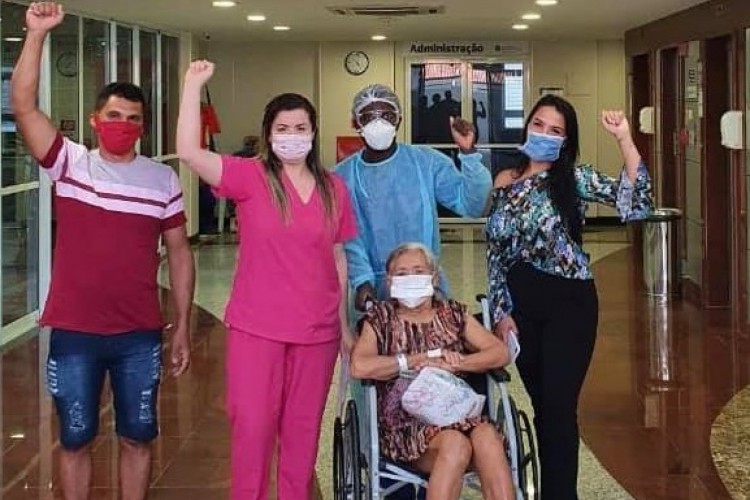 Francisca Chaves de Andrade, 67, é de Itapajé e venceu a Covid-19