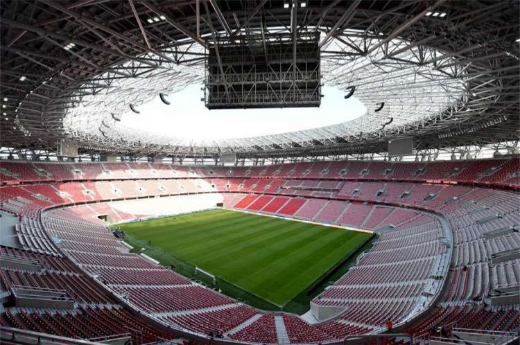 Arena Puskás, na Hungria, receberá 30% do público para a Supercopa Uefa(Foto: ATTILA KISBENEDEK / AFP)