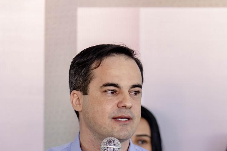 ￼WAGNER usou redes sociais para alfinetar Camilo Santana