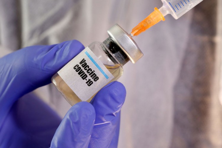 Teste da vacina Oxford suspenso após o aparecimento de um voluntário "efeito adverso sério".  O fechamento é um "procedimento padrão" e visa garantir a eficácia e total segurança da vacina para humanos (Foto: Arquivo)