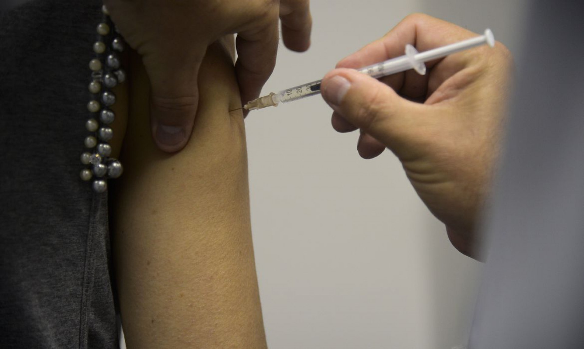 Vacina é prioridade mundial (Foto: Fernando Frazão/Agência Brasil)