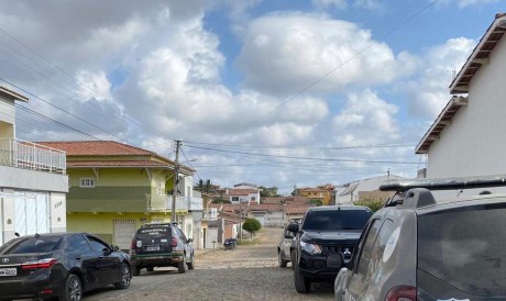 A operação do MPCE cumpriu mandados de prisão e de busca e apreensão em cidades do Ceará. Foto: O POVO via Whatsapp 