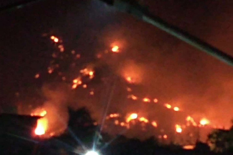 Incêndio devasta área de mata na serra de Itapipoca