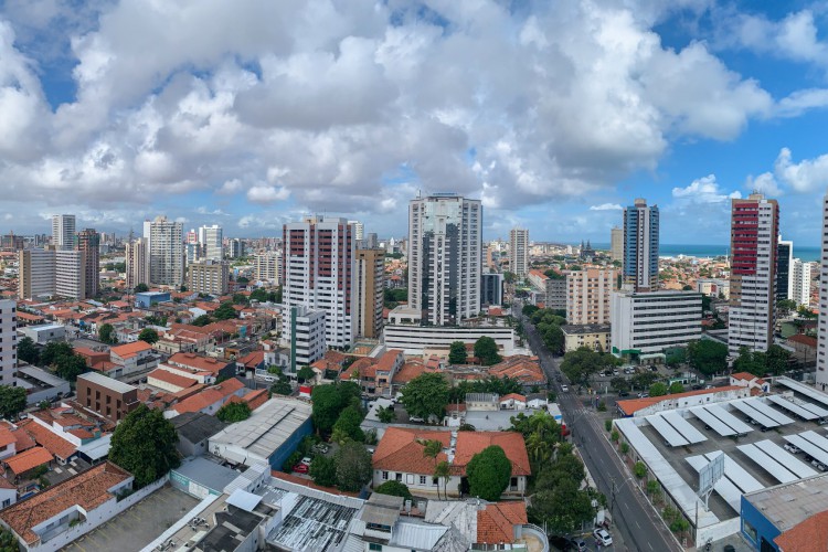 Aldeota é bairro onde mais candidatos a prefeito e vice têm endereços, mas poucos fortalezenses podem morar lá