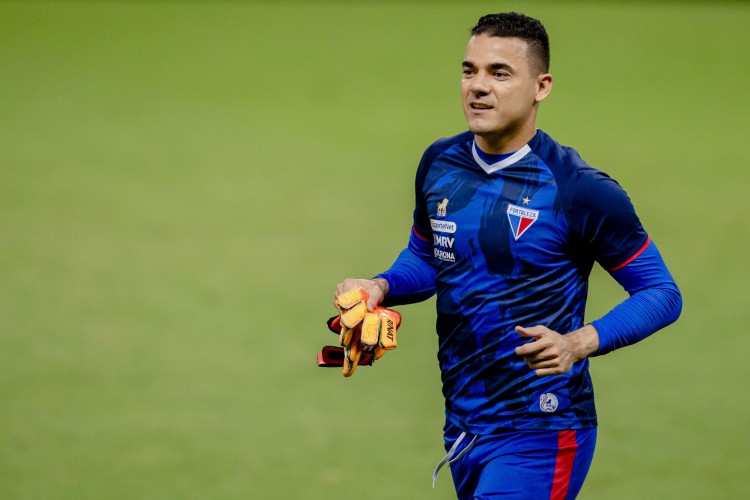 Decisivo, goleiro Felipe Alves foi o melhor jogador do Fortaleza na temporada 2020 