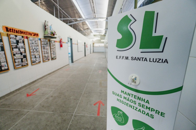 A Seduc em parceria com entidades de professores e estudantes est&aacute; vistoriando escolas de ensino m&eacute;dio para verificar se est&atilde;o aptas para o retorno