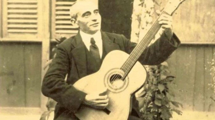 Catulo da Paixão Cearense ganhou a alcunha de "poeta do sertão". Fez músicas, poesia e até teatro Catulo da Paixão Cearense ganhou a alcunha de "poeta do sertão". Fez músicas, poesia e até teatro