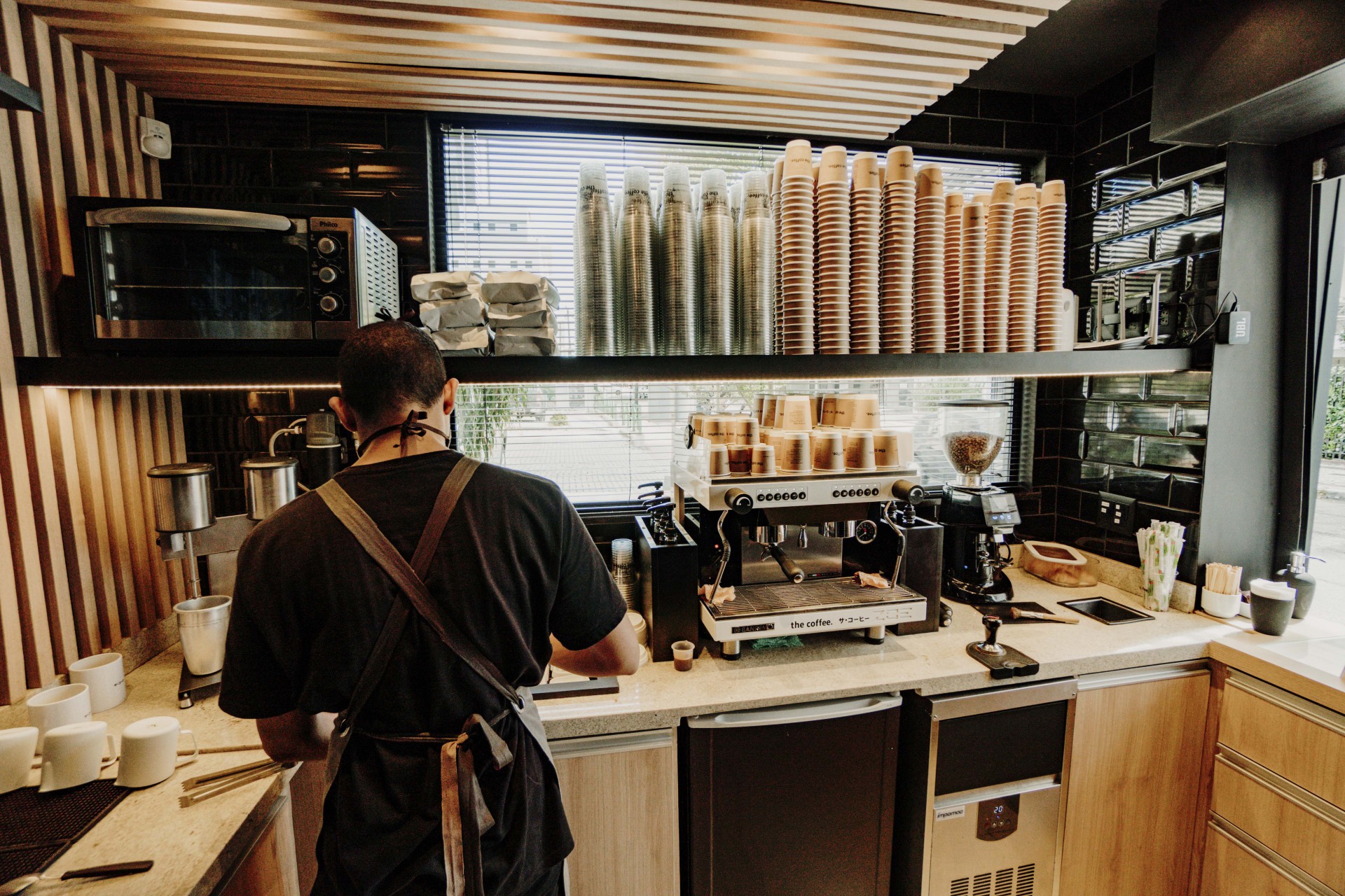 Para pedir e levar conheça novo modelo de cafeteria em Fortaleza