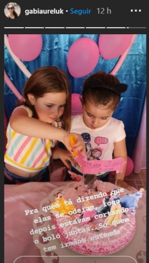  Ap&oacute;s a briga, tudo se resolveu e elas cortaram o bolo juntas