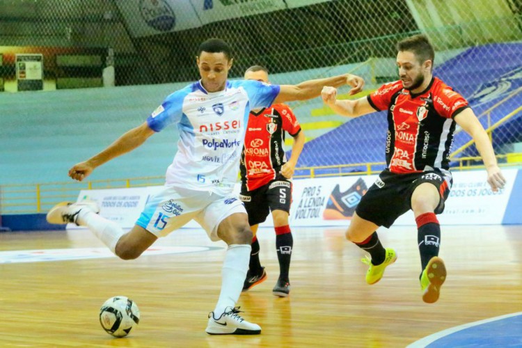 LNF: em meio a maratona, Joinville recebe esperançoso Foz Cataratas