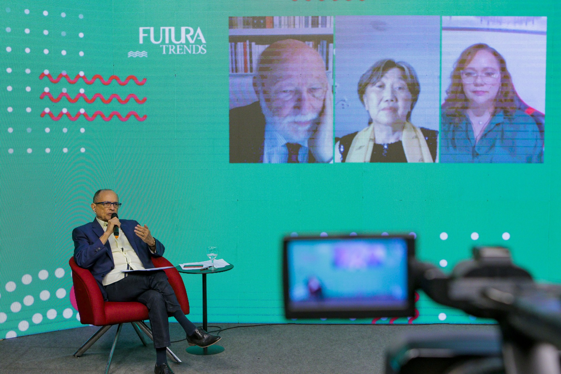 Transmissão do seminário Futura Trends 2020 direto do estúdio da TV O POVO (Foto: FCO FONTENELE)