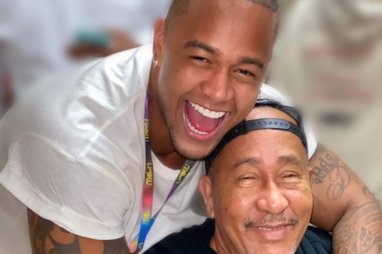 Lourival Cupertino de Santana deixa esposa, tr&ecirc;s filhos e um neto. 