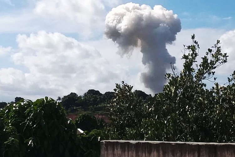 Primeiras informações indicam acidente em fábrica de fogos, diz Corpo de Bombeiros
