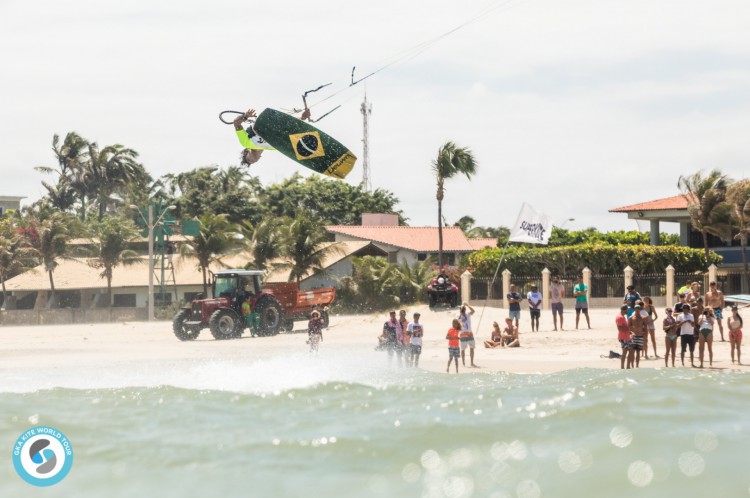 Praia do Cumbuco durante Superkite Brasil de 2019