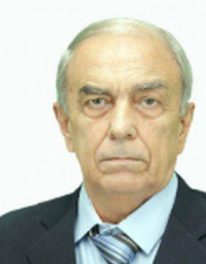 O candidato a prefeitura de Bom Jesus de Itabapoana sofreu um infarto durante uma entrevista ao vivo no interior do Rio de Janeiro e foi socorrido pelo filho, mas não resistiu