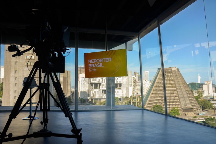 Estúdio de vidro da TV Brasil,  Empresa Brasil de Comunicação