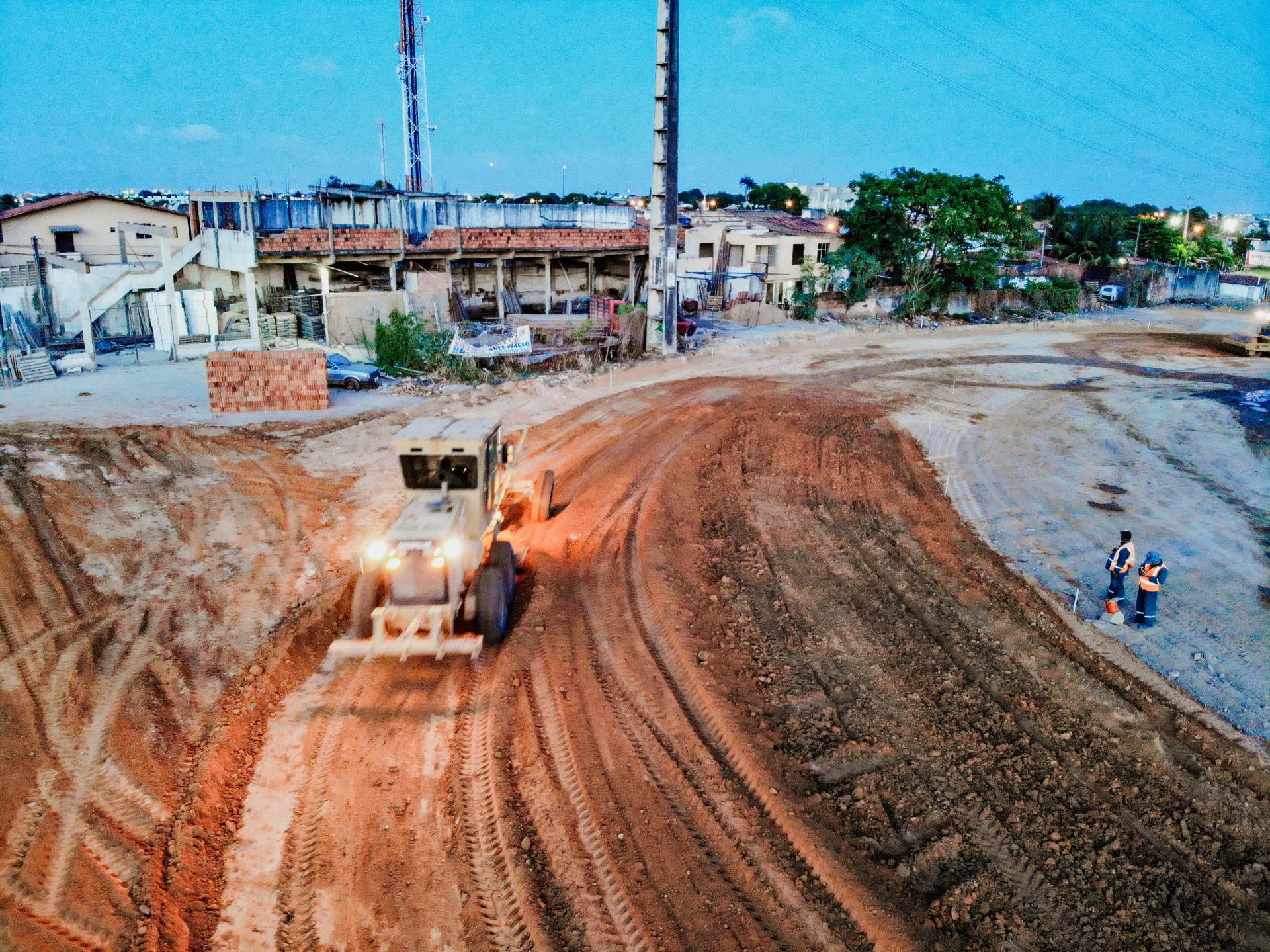 Empresas de construção civil pesada, responsáveis por obras de grande porte, espera melhora para o setor após privatização da Lubnor (Foto: JÚLIO CAESAR)