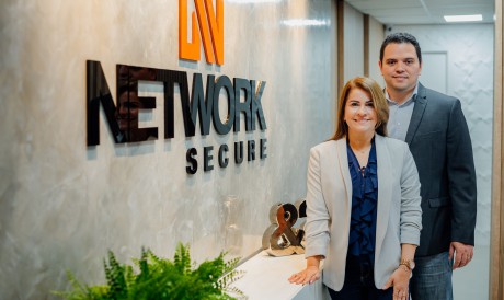 Andrea Cirino, diretora executiva, e Yure Sabino, diretor comercial da Network Secure 