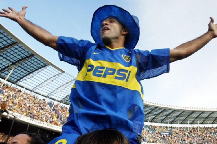 Iarley comemora título pelo Boca Juniors