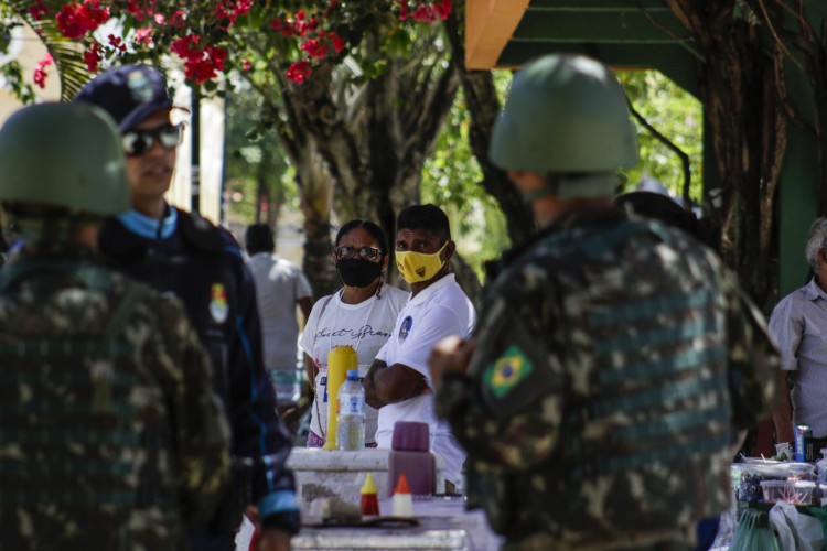 Vota&ccedil;&atilde;o 2&ordm; turno na Caucaia. Ex&eacute;rcito e For&ccedil;a Nacional refor&ccedil;am seguran&ccedil;a