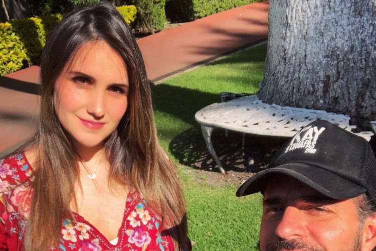 A atriz está casada desde 2019 com Paco Álvarez 