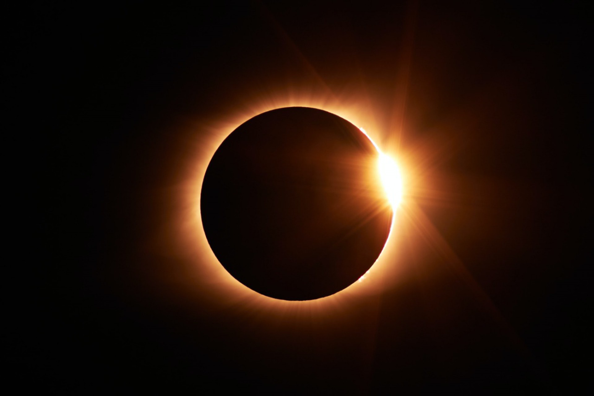 Acontece hoje eclipse solar total saiba onde e quando fenômeno poderá