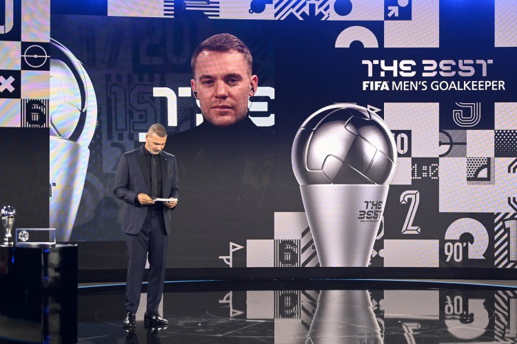 Federação elege Neuer melhor goleiro do mundo pelo 4º ano seguido - Esportes