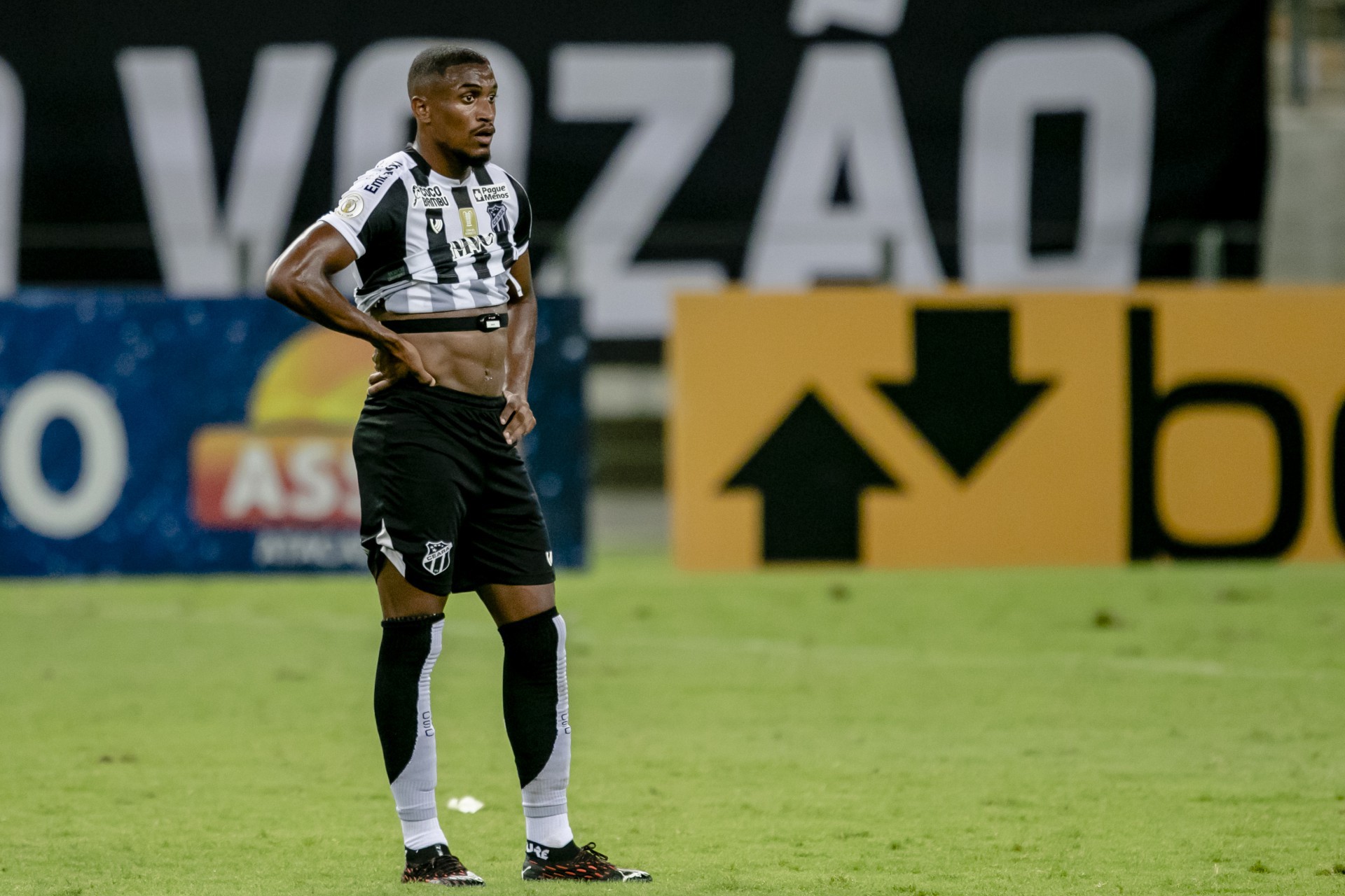 Único atleta a jogar todas as partidas do Ceará na temporada, Saulo Mineiro não tem vaga de titular garantida (Foto: Aurelio Alves)